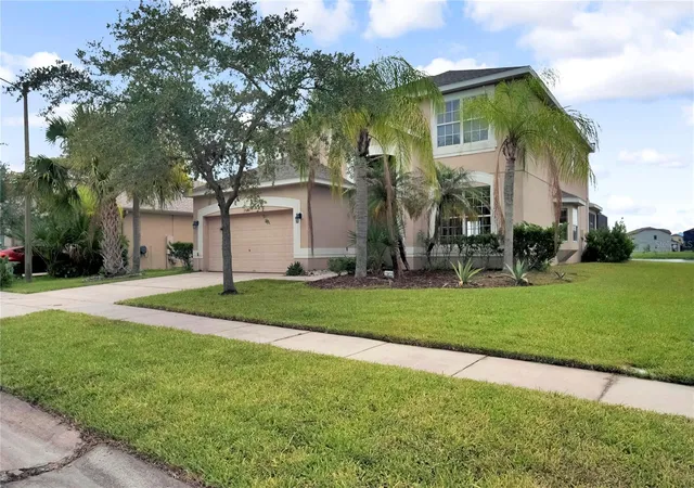 Photo 3 of Single family home for sale at 2803 Boating Blvd, Kissimmee, FL 34746 | MLS# TB8529270 | Listing updated on 2026-09-06