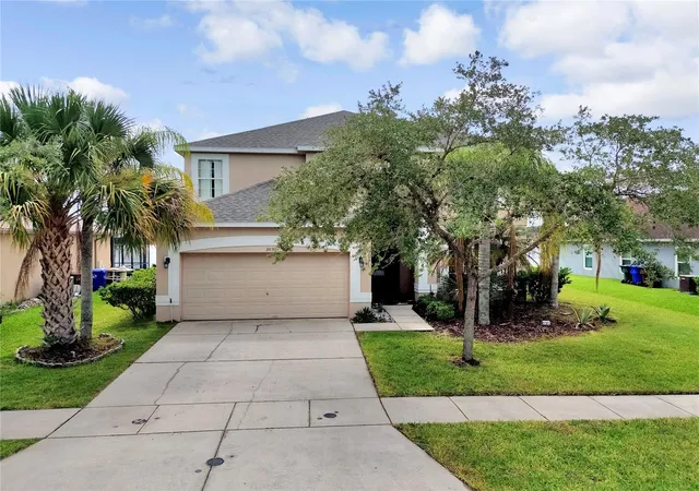 Photo 4 of Single family home for sale at 2803 Boating Blvd, Kissimmee, FL 34746 | MLS# TB8529270 | Listing updated on 2026-09-06