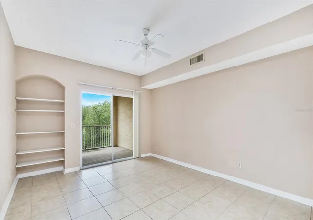 Listing Photo 4 - Condo for sale in building located at 826 Camargo Wy, Altamonte Springs, FL 32714 - Unit #210