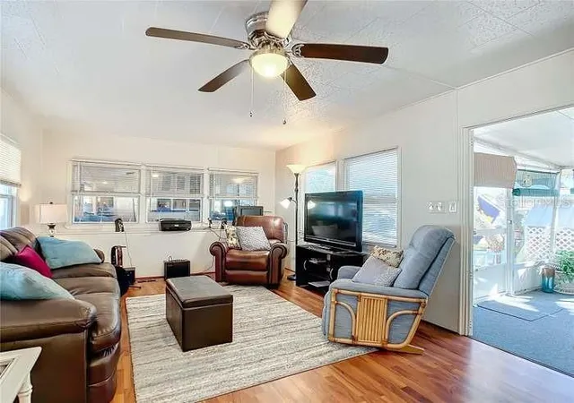 Photo 4 of Manufactured home for sale at 2331 Belleair Rd #116, Clearwater, FL 33764 | MLS# A4700022 | Listing updated on 2026-07-21