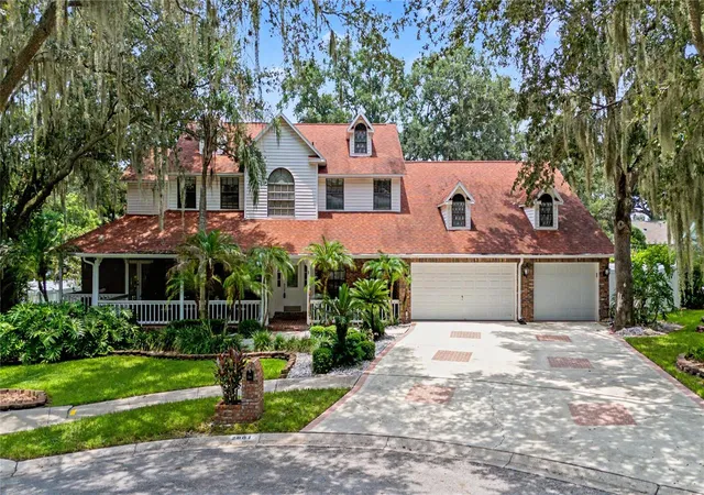 1st image of 2004 Oakwood Knoll Ct, Valrico, FL 33596 | MLS# TB8529278