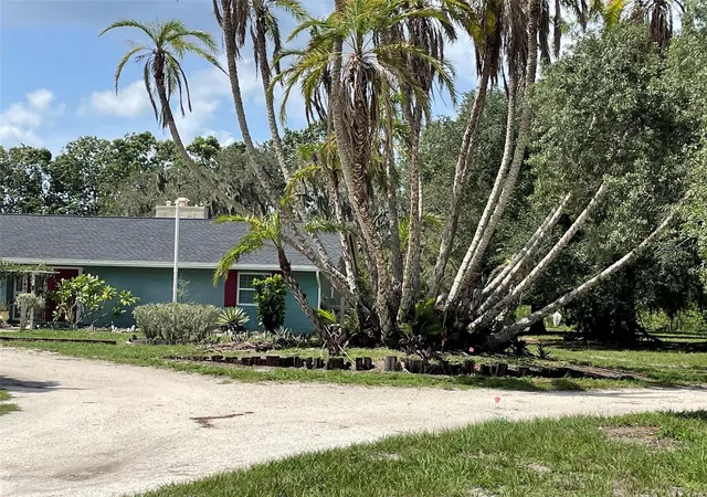 2nd image of 1601 Stephens Rd, Ruskin, FL 33570 | MLS# TB8529281