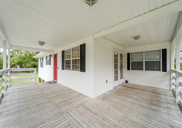 Photo 3 of Single family home for sale at 12055 Murray Ave, Largo, FL 33778 | MLS# TB8529282 | Listing updated on 2026-10-08
