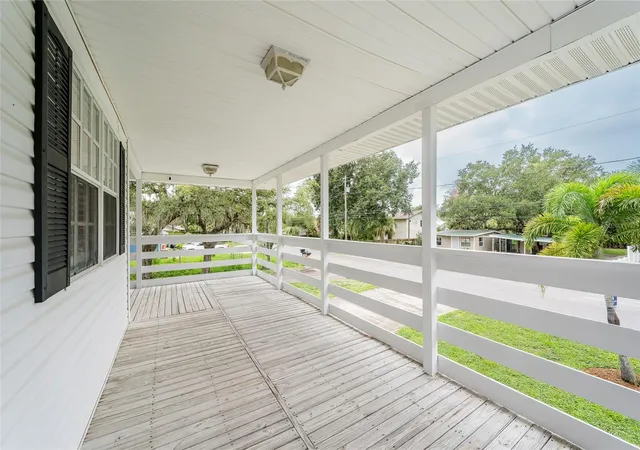 Photo 4 of Single family home for sale at 12055 Murray Ave, Largo, FL 33778 | MLS# TB8529282 | Listing updated on 2026-10-08