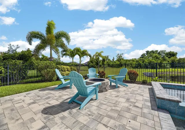 Photo 3 of Single family home for sale at 7322 Paradiso Dr, Apollo Beach, FL 33572 | MLS# TB8529288 | Listing updated on 2026-09-23