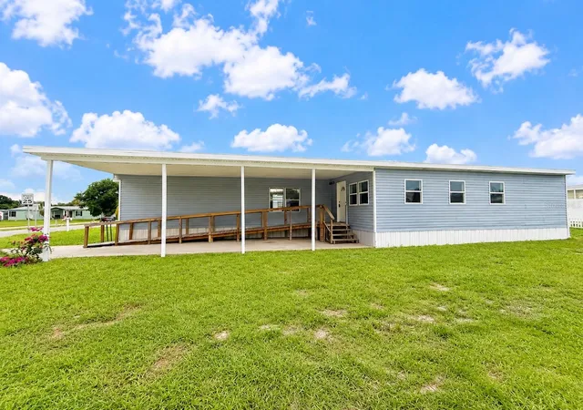 Photo 3 of Manufactured home for sale at 4640 Caloosa Blvd, Lake Wales, FL 33859 | MLS# S5153747 | Listing updated on 2026-09-25