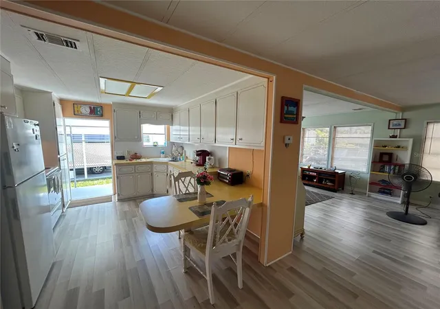 Photo 4 of Manufactured home for sale at 7490 46th Avenue N #314, St Petersburg, FL 33709 | MLS# TB8529289 | Listing updated on 2026-08-11