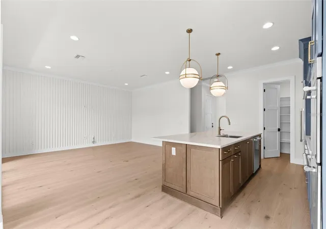 Photo 3 of Single family home for sale at 4302 W Obispo St, Tampa, FL 33629 | MLS# TB8529293 | Listing updated on 2026-10-02