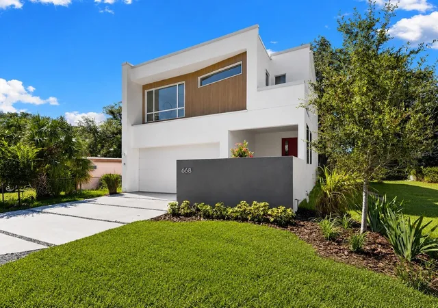 28th image of 668 Newton Ave S, Saint Petersburg, FL 33701 | MLS# TB8529301