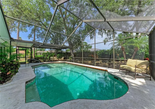 Photo 3 of Single family home for sale at 3980 Lemonwood Dr, Sarasota, FL 34232 | MLS# A4700030 | Listing updated on 2026-08-27