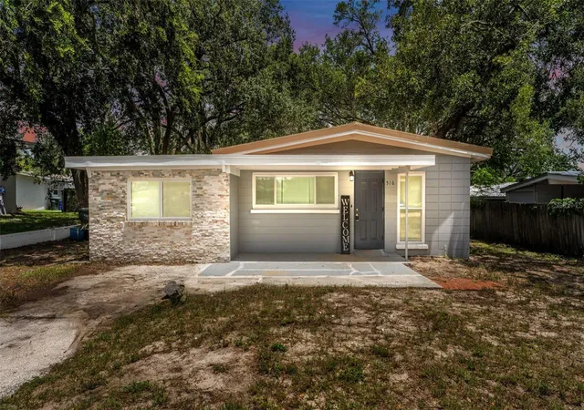 Photo 1 of Single family home for sale at 516 Westover St, Lakeland, FL 33803 | MLS# L4963528 | Listing updated on 2026-08-27