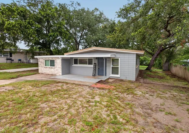 Photo 3 of Single family home for sale at 516 Westover St, Lakeland, FL 33803 | MLS# L4963528 | Listing updated on 2026-08-27