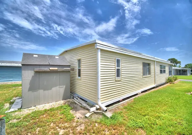 5th image of 151 Holiday Ln, Auburndale, FL 33823 | MLS# P4939321