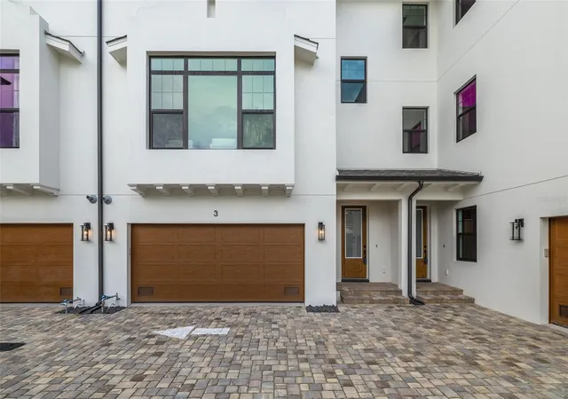 Photo 3 of Townhouse for sale at 5210 Bayshore Blvd #3, Tampa, FL 33611 | MLS# TB8529324 | Listing updated on 2026-09-06