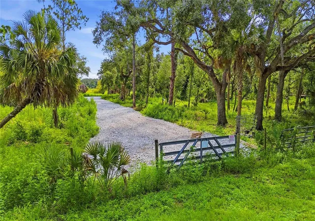 Photo 4 of Land for sale at S Moon Dr, Venice, FL 34292 | MLS# D6148078 | Listing updated on 2026-07-17