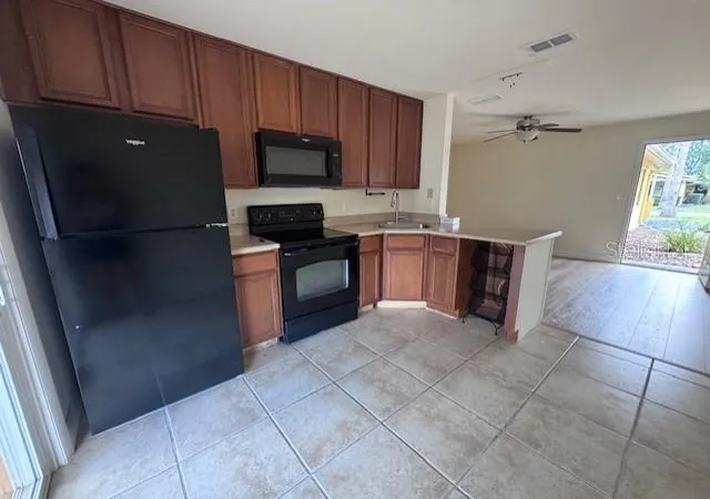 Photo 3 of Condo for sale at 3152 S Bumby Ave #C3, Orlando, FL 32806 | MLS# O6425175 | Listing updated on 2026-08-11