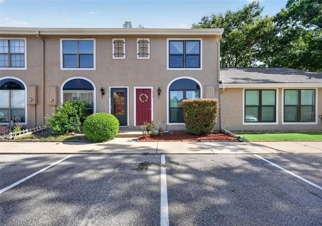 1st image of 1453 Casa Park Cir, Winter Springs, FL 32708 | MLS# S5153753