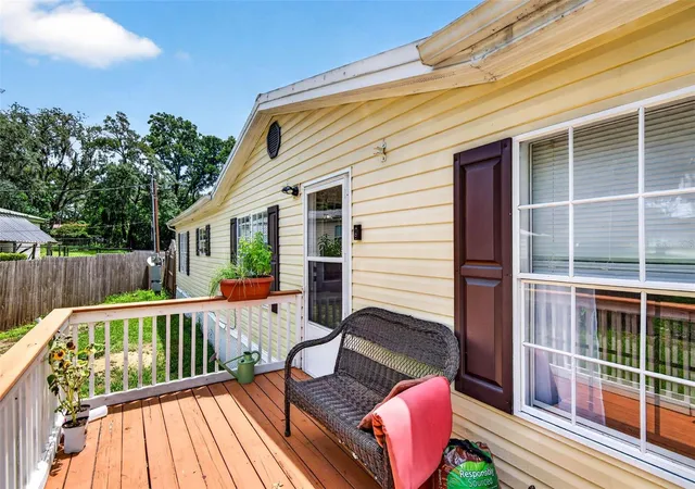 Photo 2 of Manufactured home for sale at 12641 Idlewood Dr, Thonotosassa, FL 33592 | MLS# TB8529340 | Listing updated on 2026-09-22