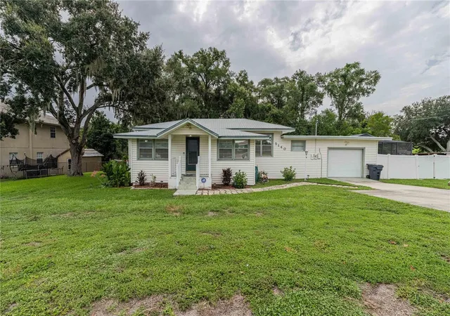 Photo 2 of Single family home for sale at 5140 Lakeland Highlands Rd, Lakeland, FL 33813 | MLS# L4963529 | Listing updated on 2026-08-28