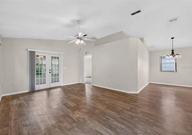 Photo 3 of Single family home for sale at 3928 Ne 22nd Street, Ocala, FL 34470 | MLS# OM728497 | Listing updated on 2026-07-16