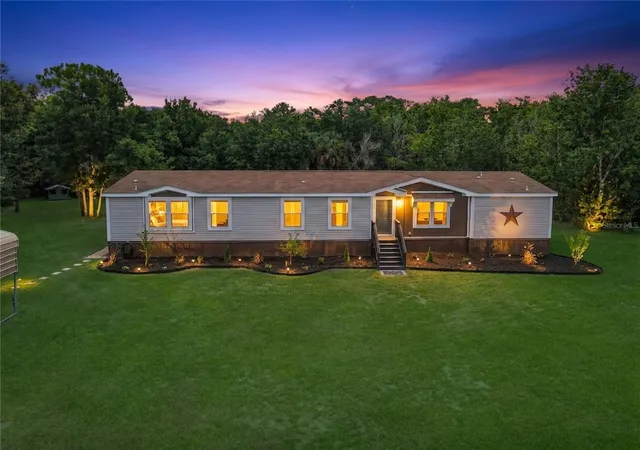 Manufactured home for sale at 353 Uranus Trl, OSTEEN, FL 32764 | MLS# O6425204