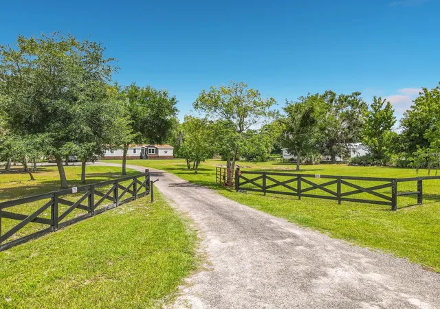 Photo 3 of Manufactured home for sale at 353 Uranus Trl, Osteen, FL 32764 | MLS# O6425204 | Listing updated on 2026-07-15