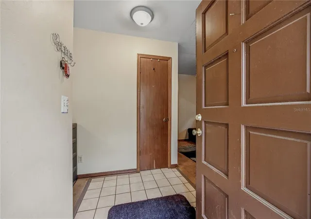 Photo 3 of Single family home for sale at 2902 Nw 39th Place, Gainesville, FL 32605 | MLS# GC541968 | Listing updated on 2026-07-16