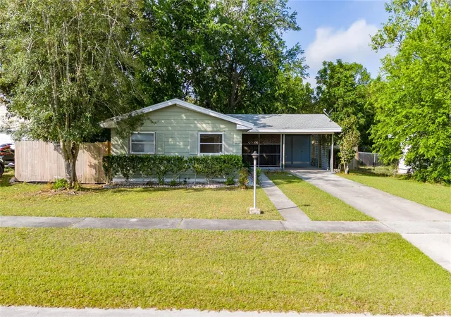 Photo 2 of Single family home for sale at 14644 Sw 35th Terrace Rd, Ocala, FL 34473 | MLS# S5153759 | Listing updated on 2026-09-01