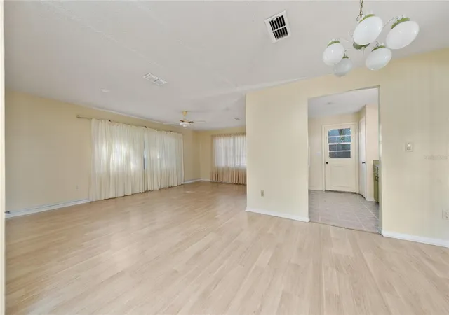 Photo 4 of Single family home for sale at 14644 SW 35th Terrace Rd, Ocala, FL 34473 | MLS# S5153759 | Listing updated on 2026-09-01