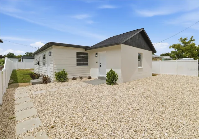 Single family home for sale at 3923 W Flora St, TAMPA, FL 33614 | MLS# TB8529364