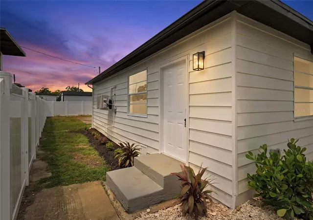 Photo 1 of Single family home for sale at 3923 W Flora St, Tampa, FL 33614 | MLS# TB8529364 | Listing updated on 2026-10-23