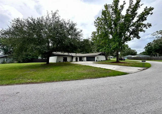 Photo 2 of Single family home for sale at 22360 Stillwood Dr, Land O Lakes, FL 34639 | MLS# TB8529366 | Listing updated on 2026-10-22
