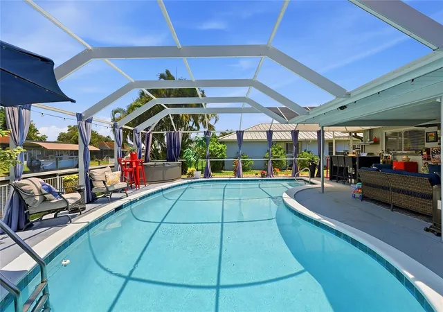 4th image of 7219 Reymoor Dr, North Fort Myers, FL 33917 | MLS# C7528404