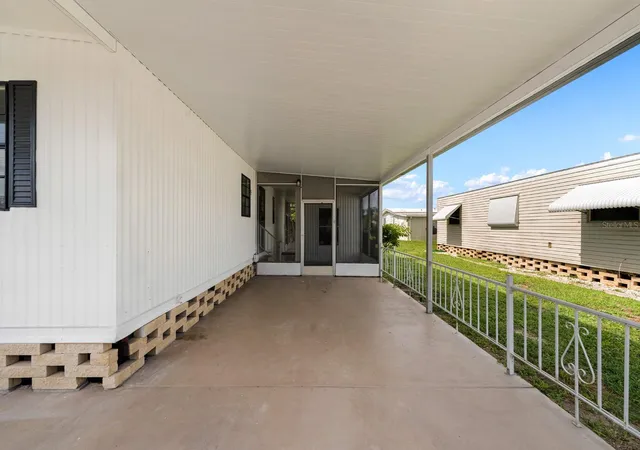 Photo 3 of Manufactured home for sale at 6710 36th Avenue E #87, Palmetto, FL 34221 | MLS# TB8529375 | Listing updated on 2026-10-04