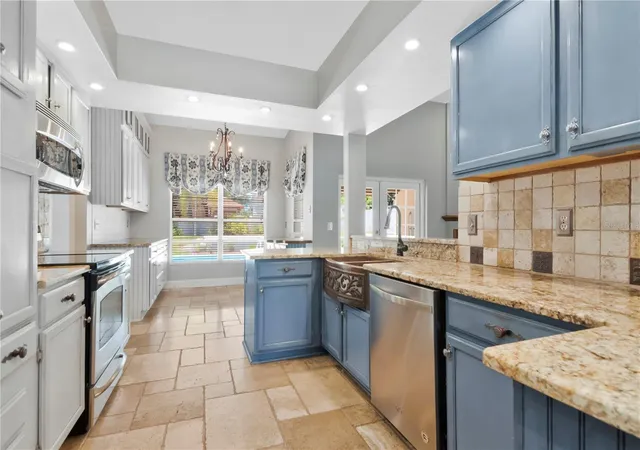 Photo 4 of Single family home for sale at 2608 Berryvine Pl, Valrico, FL 33596 | MLS# TB8529376 | Listing updated on 2026-09-28