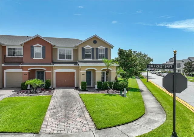 Photo 3 of Townhouse for sale at 16543 Cedar Crst Dr, Orlando, FL 32828 | MLS# O6425226 | Listing updated on 2026-08-14