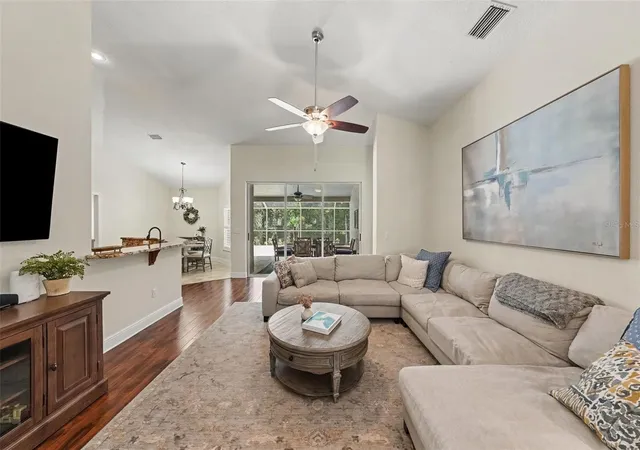 Photo 2 of Sale Pending at 10617 Weybridge Dr, Tampa, FL 33626 | MLS# W7887661 | Listing updated on 2026-08-10