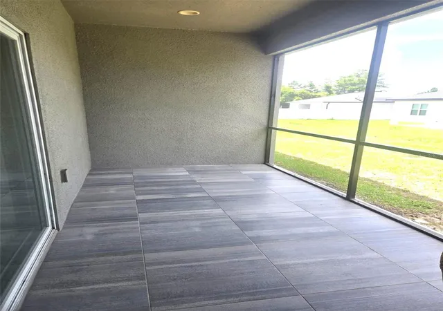 Photo 7 of Single family home for sale at 40 Orchid Ln, Kissimmee, FL 34759 | MLS# O6425236 | Listing updated on 2026-09-02