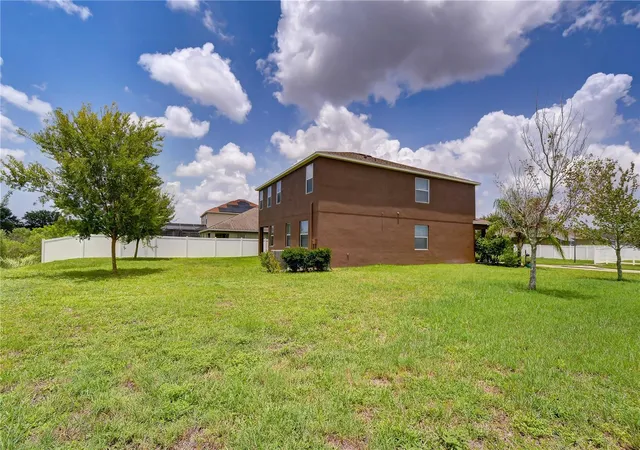2nd image of 2451 Dakota Rock Dr, Ruskin, FL 33570 | MLS# TB8529406