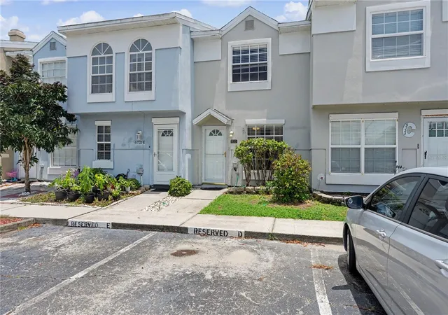 Photo 3 of Townhouse for sale at 6721 121st Avenue #D, Largo, FL 33773 | MLS# TB8529408 | Listing updated on 2026-09-20