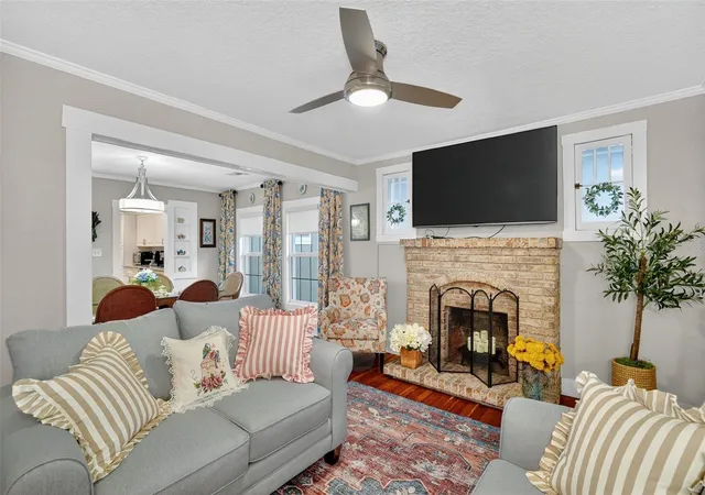 5th image of 418 E 10Th Ave, Mount Dora, FL 32757 | MLS# G5115118