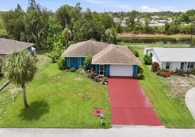 5th image of 383 E Wentworth Cir, Englewood, FL 34223 | MLS# D6148082