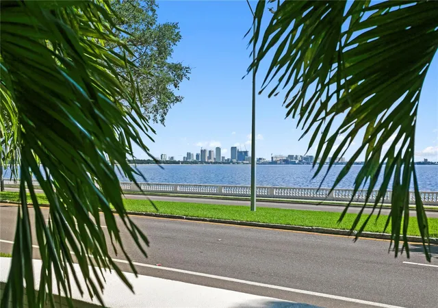 Townhouse for sale at 3507 Bayshore Blvd #102, TAMPA, FL 33629 | MLS# TB8529420