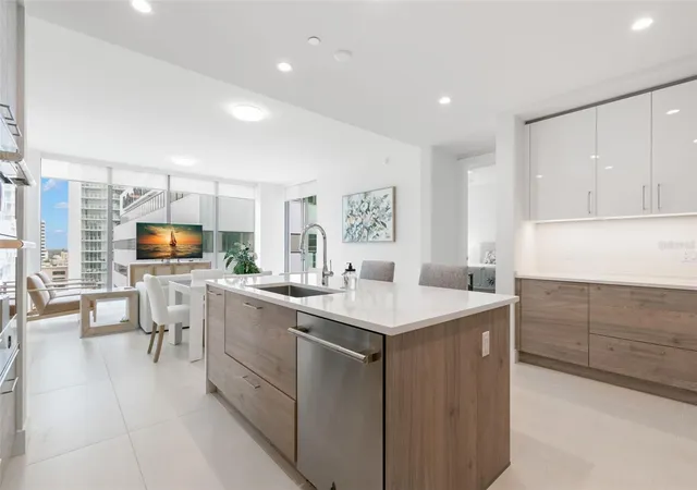 Photo 3 of Condo for sale at 301 1st Street S #1204, Saint Petersburg, FL 33701 | MLS# TB8529425 | Listing updated on 2026-08-28