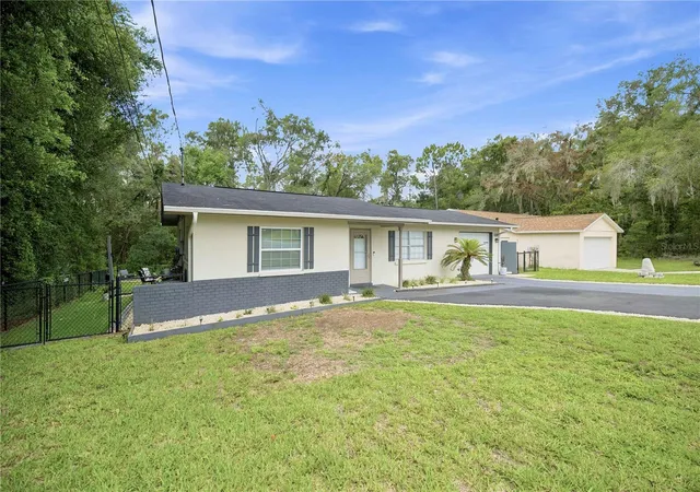 4th image of 221 E Inverness Blvd, Inverness, FL 34452 | MLS# OM728511