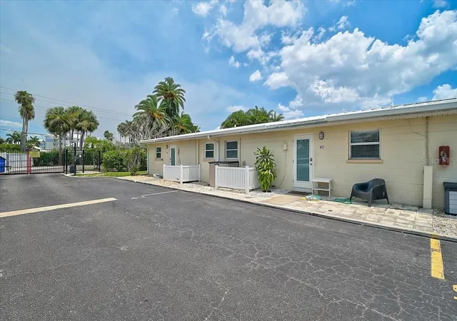 Photo 2 of Single family home for sale at 5830 Midnight Pass Rd #43, Sarasota, FL 34242 | MLS# A4700057 | Listing updated on 2026-08-11