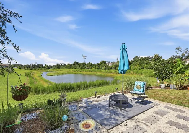 Photo 3 of Single family home for sale at 1525 Playwright Dr, Deland, FL 32720 | MLS# V4950223 | Listing updated on 2026-10-06