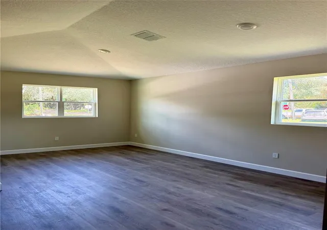 Photo 4 of Single family home for sale at 3684 Rollin O Ln, Apopka, FL 32703 | MLS# O6425275 | Listing updated on 2026-09-23
