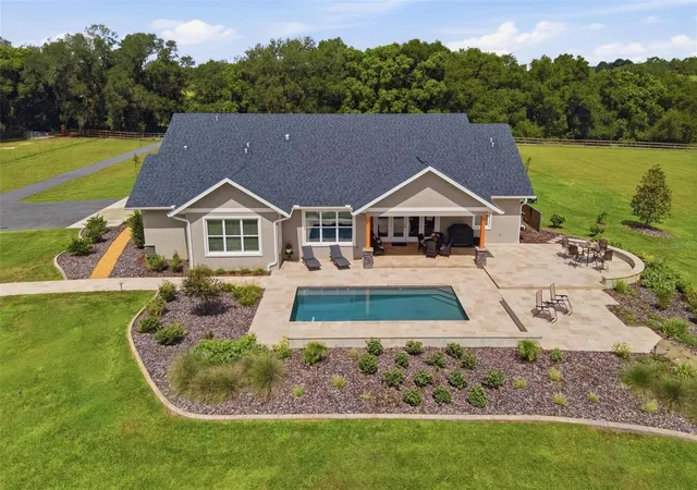 Photo 3 of Single family home for sale at 16241 SE 150th Avenue, Weirsdale, FL 32195 | MLS# G5115120 | Listing updated on 2026-08-04