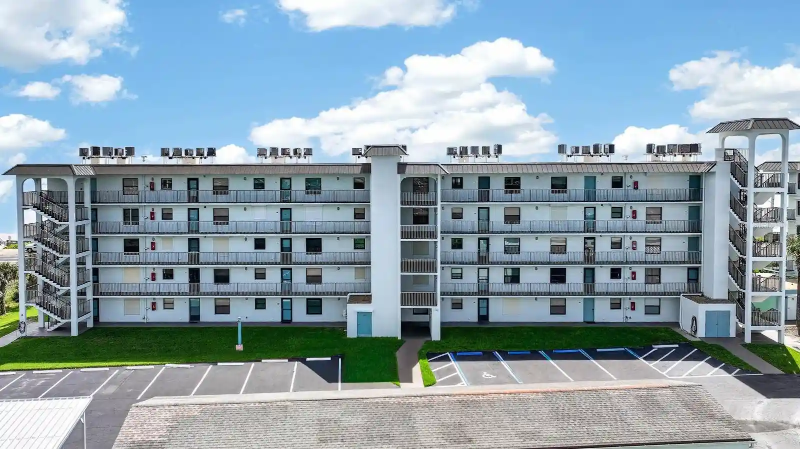 Listing Photo 2 - Condo for sale in 3180 Ocean Shore Blvd located at 3180 Ocean Shore Blvd, Ormond Beach, FL 32176 - Unit #510